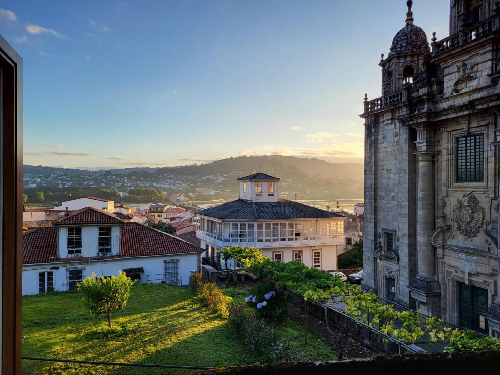 Apartmán O Picho: Apartamento Centrico. Puentedeume Exteriér fotografie